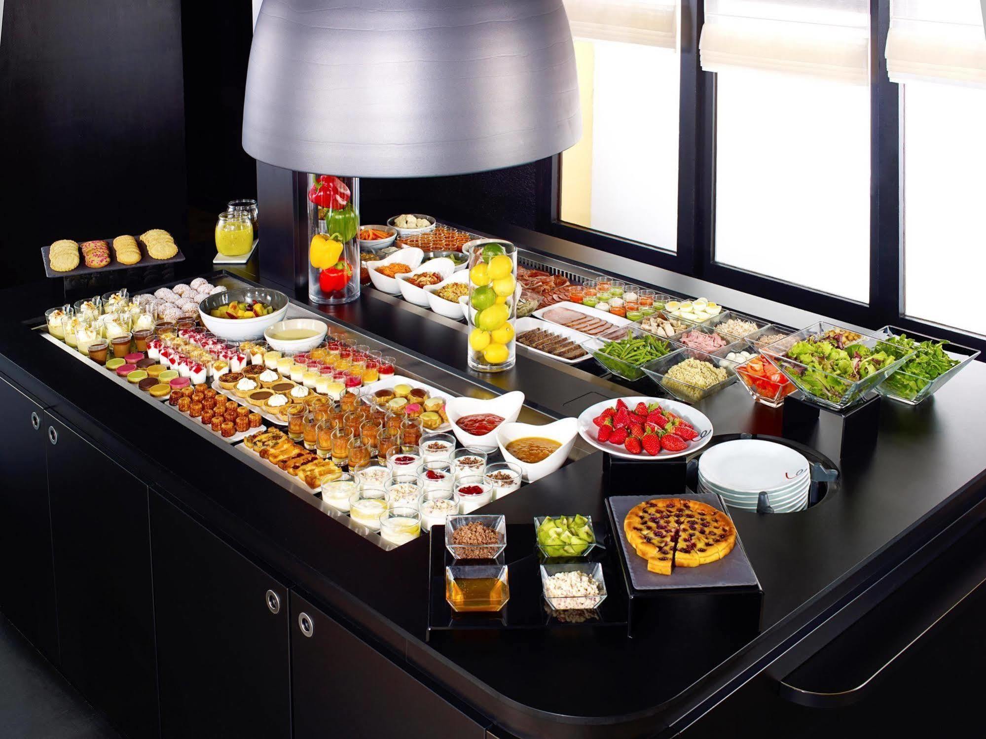 Campanile Livry-Gargan Hotel Restaurant photo