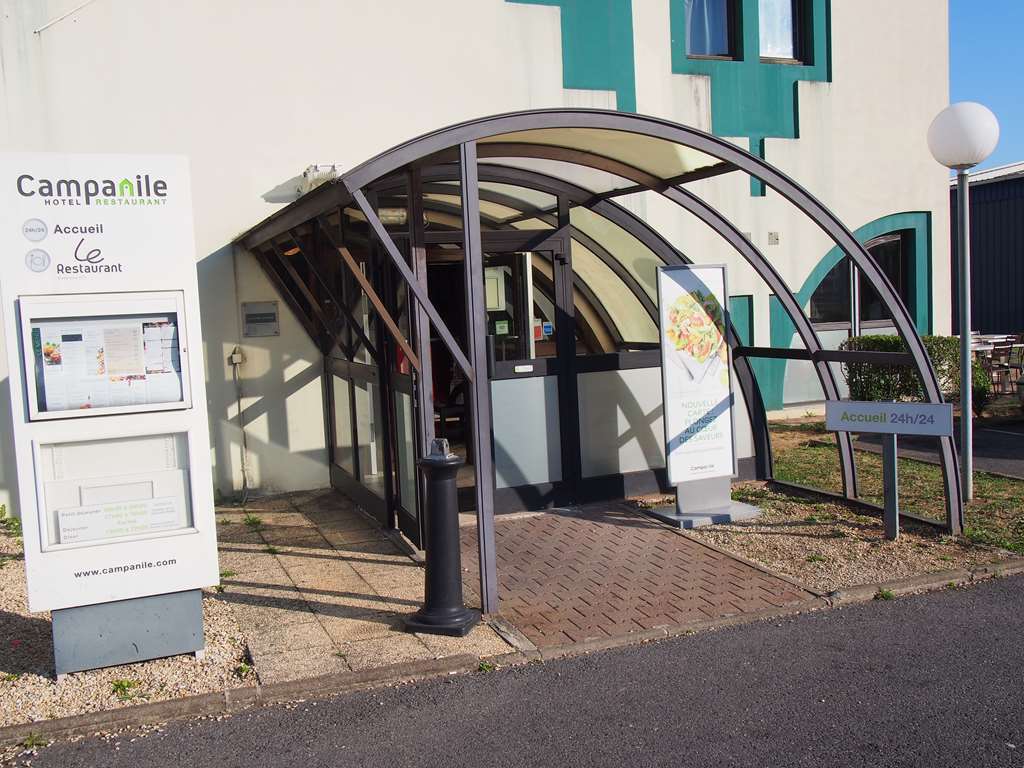 Campanile Livry-Gargan Hotel Exterior photo